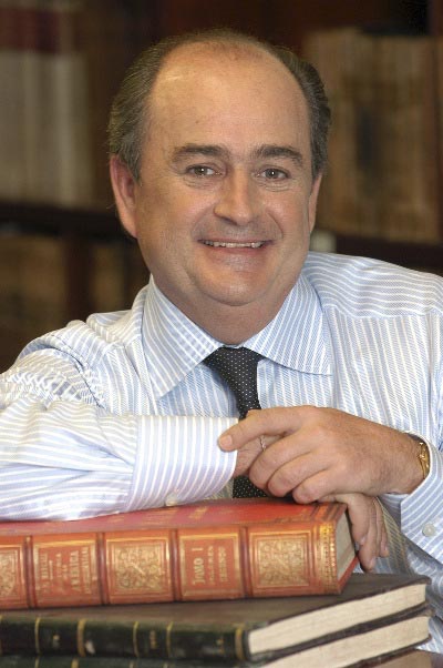 Juan José Benítez de Lugo y Massieu Juan José Benítez de Lugo y Massieu